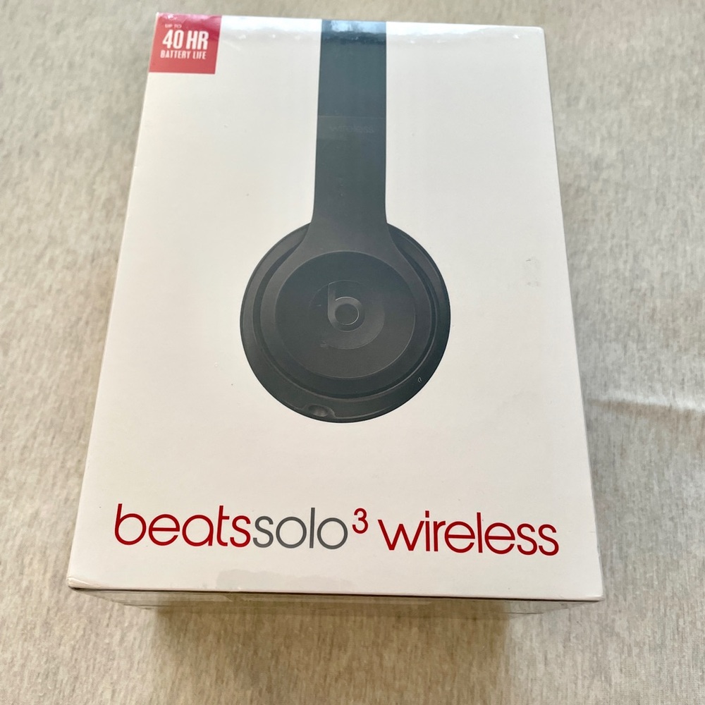 Beats by Dre On-Ear Solo3 wireless headphones
